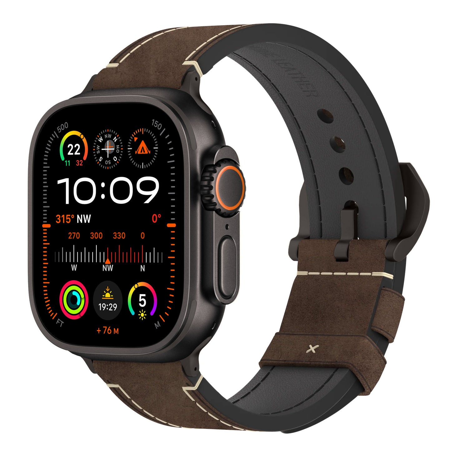Das arktisband Apple Watch Ultra PALERMO GRANDE Lederarmband von arktisband kombiniert ein dunkles 316L-Edelstahlgehäuse mit einem Vintage-Lederarmband und zeigt auf seinem Bildschirm 10:09 sowie digitale Widgets für Kompass, Datum, Wetter und Aktivitätsringe an.