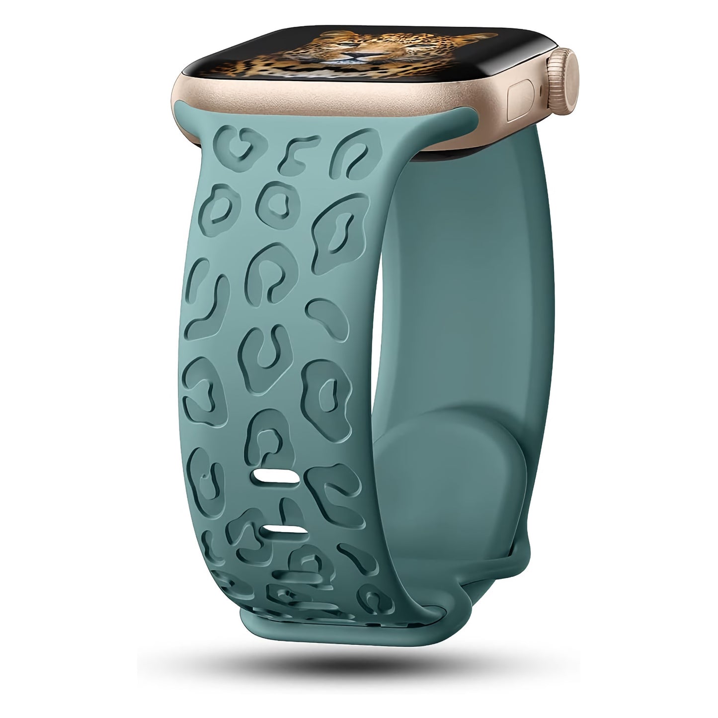Das arktisband Apple Watch Armband „Leopard“ von arktisband ist eine goldene Smartwatch mit einem türkisfarbenen Silikonarmband mit erhabenem Leopardenmuster. Das Display zeigt ein Tigerbild und ist mit der Apple Watch kompatibel, vor weißem Hintergrund.
