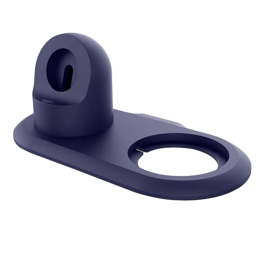 Der arktis Silicone Stand für Apple Watch & iPhone von arktis bietet Slots für ein Apple Watch Ladegerät und MagSafe Ladegerät - praktisch und stilvoll zugleich.