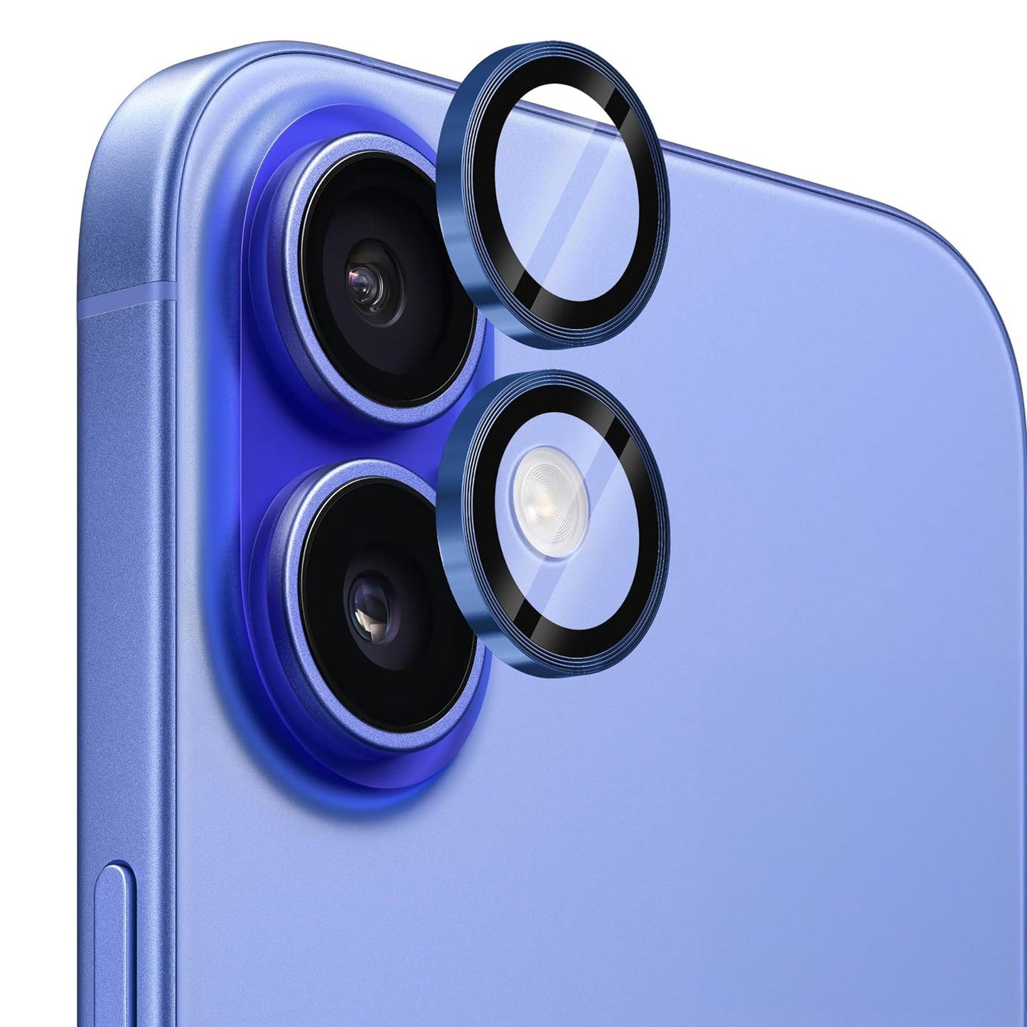 Nahaufnahme der Rückseite eines blauen iPhone 16 mit zwei Rückkameras und Blitz, mit zwei runden Arktis iPhone 16-Objektivschutzfolien von Arktis mit Aluminiumringen – perfekt zum Schutz Ihrer Kameraobjektive.