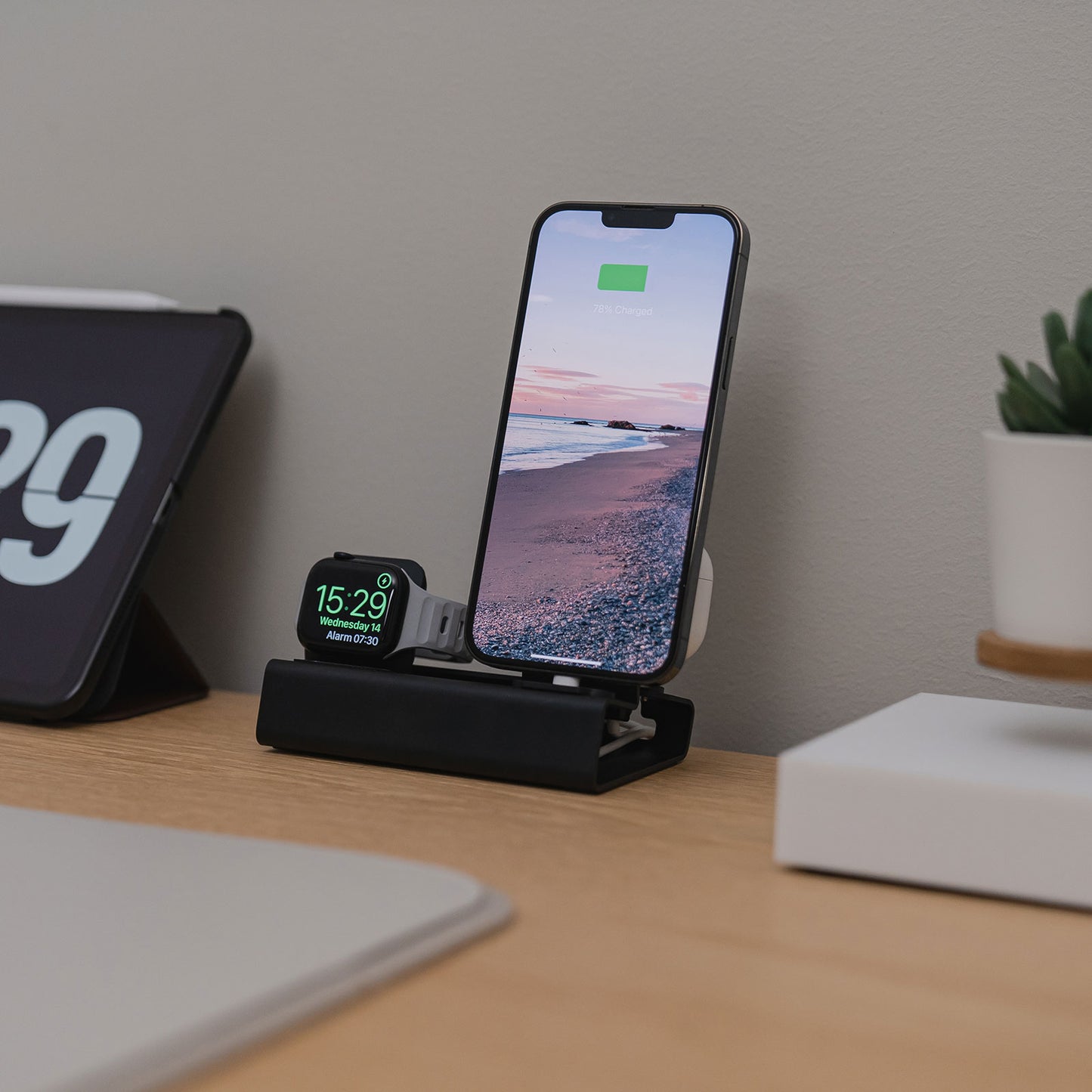 ArktisPRO Aluminium MULTIDOCK für iPhone, Apple Watch & AirPods