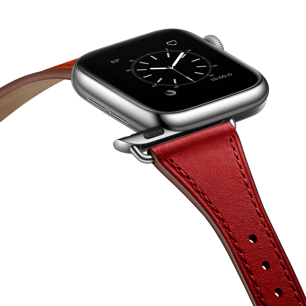 Eine Nahaufnahme des Arktisband Apple Watch Lederarmbands „Napoli“ aus rotem Echtleder, gezeigt auf einer Smartwatch mit quadratischem schwarzem Display und silbernem Rahmen, die den minimalistischen Stil des Bandes hervorhebt.