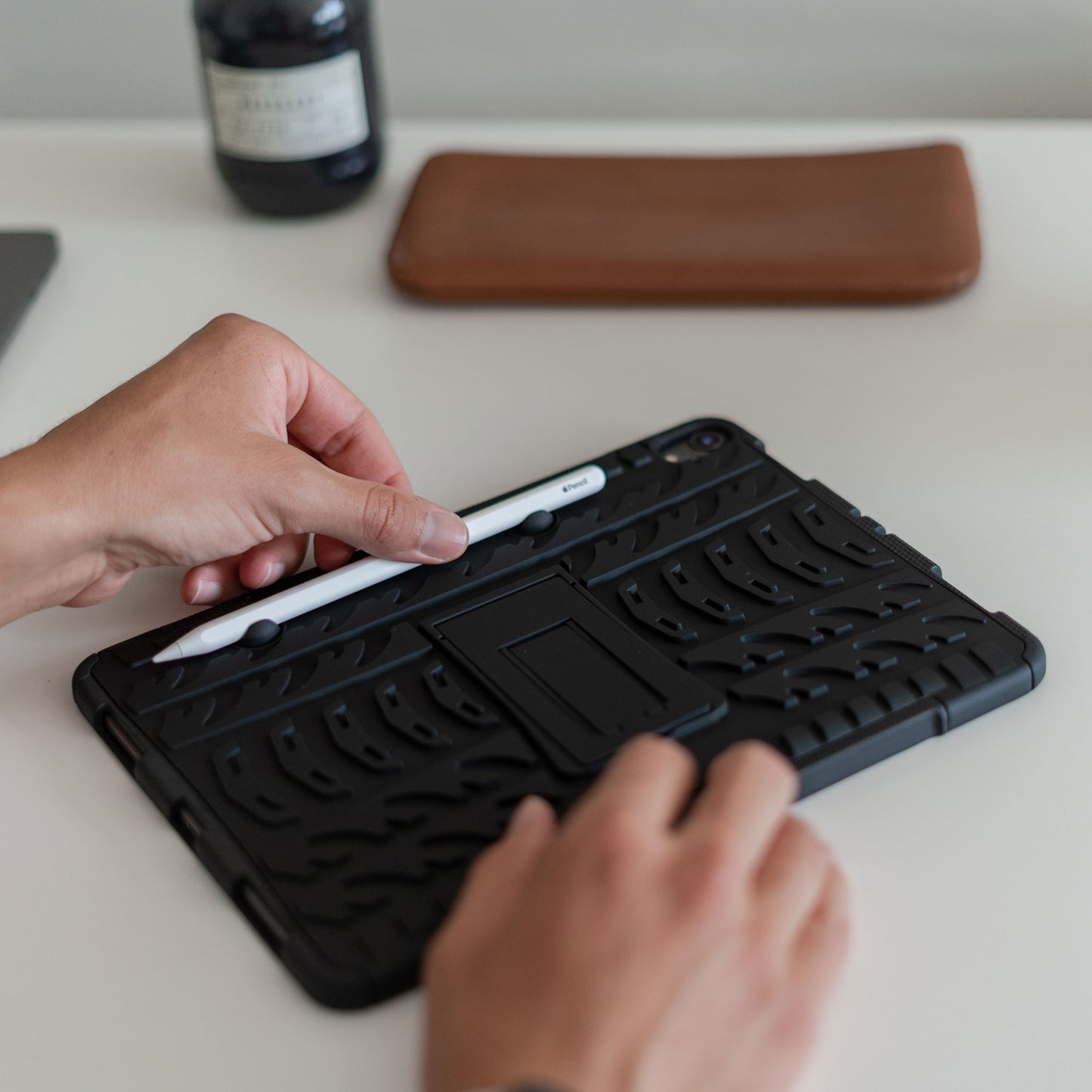 ipad-case9zpotNeTm4n96