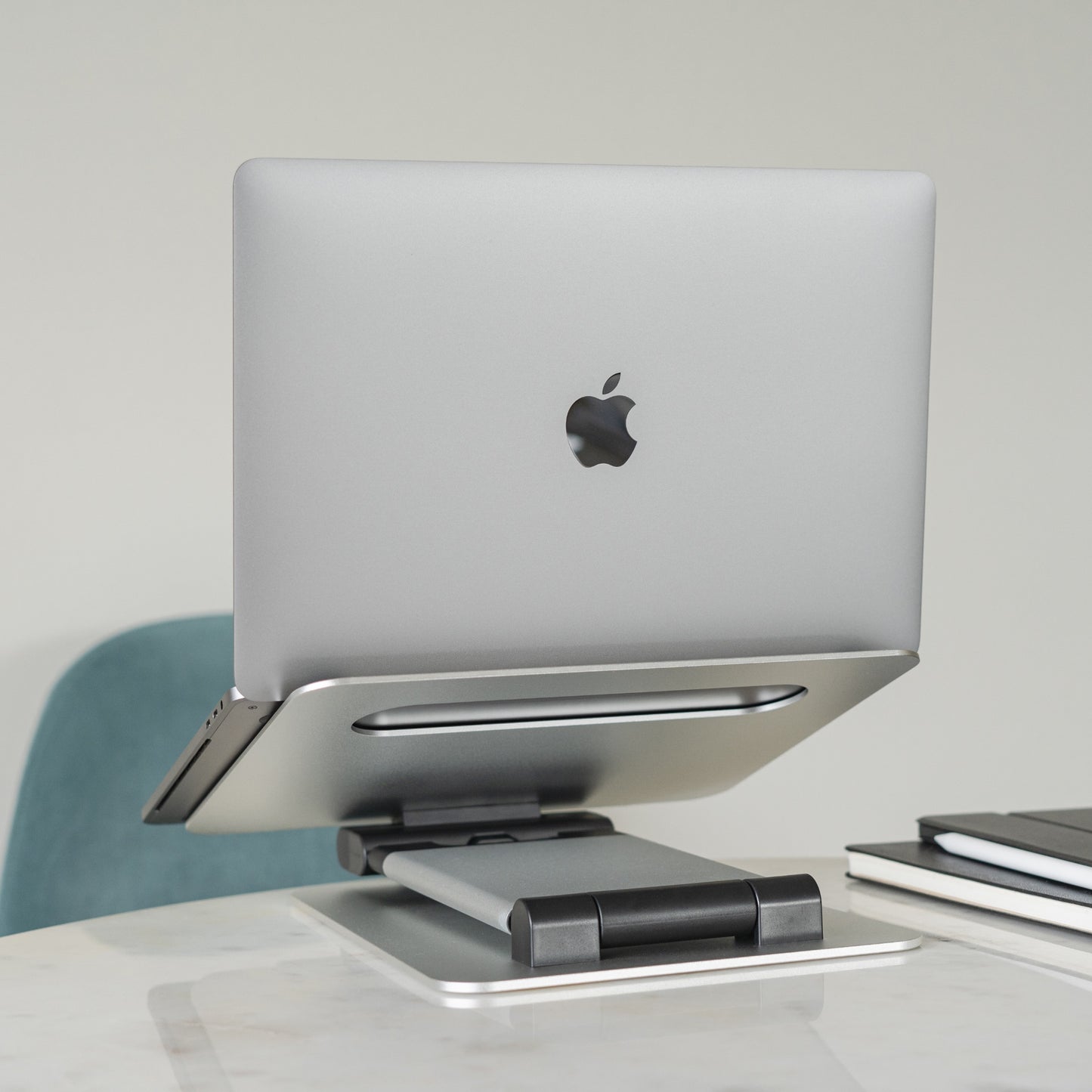 Lift AluStand - Ergonomischer MacBook Ständer