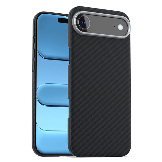 Zwei Smartphones werden nebeneinander gezeigt, eines mit blauem Bildschirm und das andere mit dem arktis iPhone Air Carbon Case von arktis.