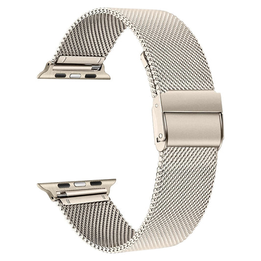 Das arktisband Apple Watch Milanese Armband ist ein silbernes Edelstahl-Mesh-Armband mit Magnetverschluss und Anschlüssen an beiden Enden, das von arktisband für die Apple Watch entworfen wurde.