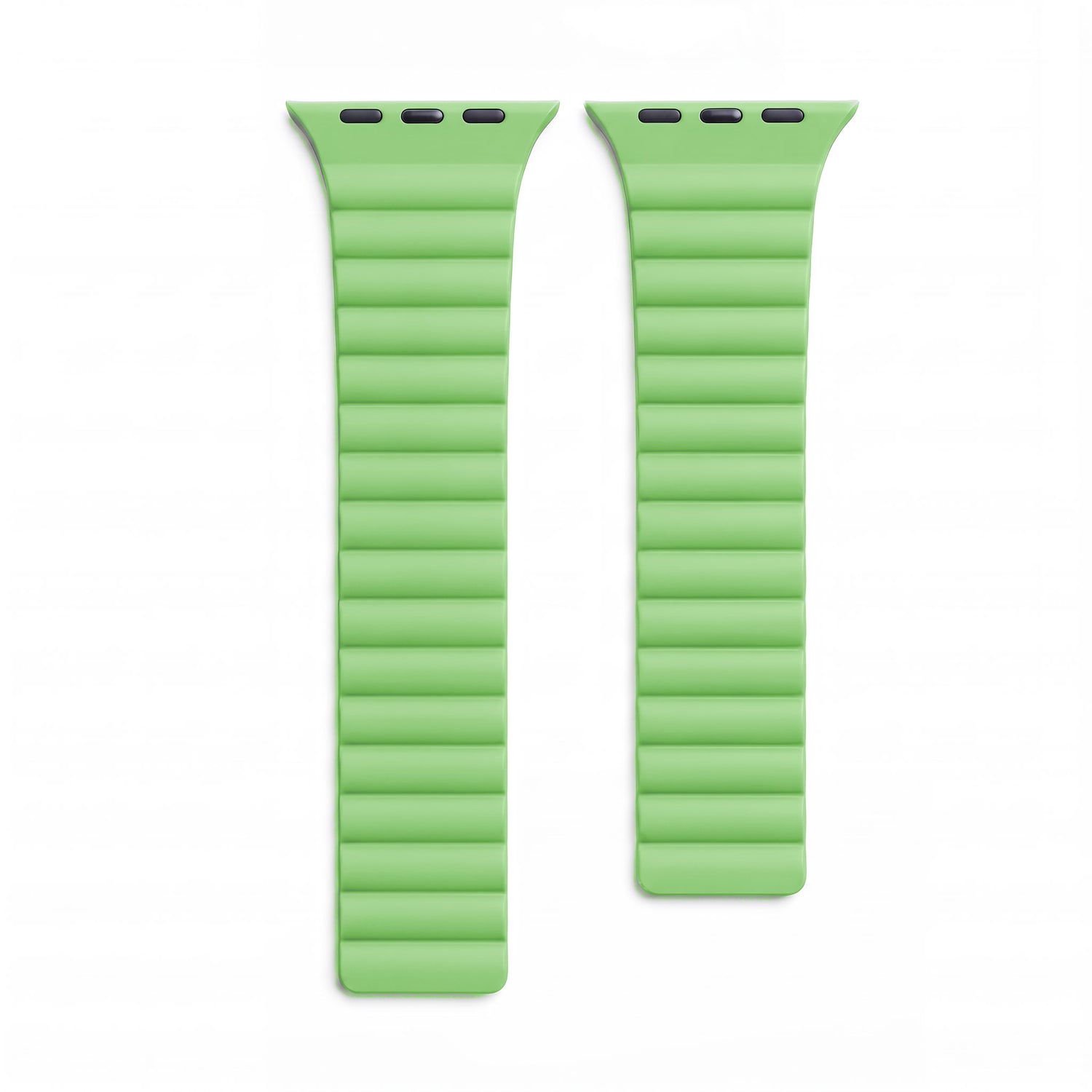 Zwei hellgrüne Segmente des arktisband Apple Watch-Silikonarmbands Ligo mit horizontalen Rillen.