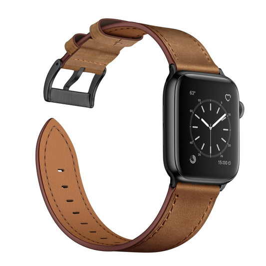 Das arktisband Apple Watch Lederarmband "Premium" ist ein stylisches braunes Echtlederarmband, kompatibel mit der Apple Watch und ideal für Smartwatches mit schwarzem Gehäuse und analogem Ziffernblatt.