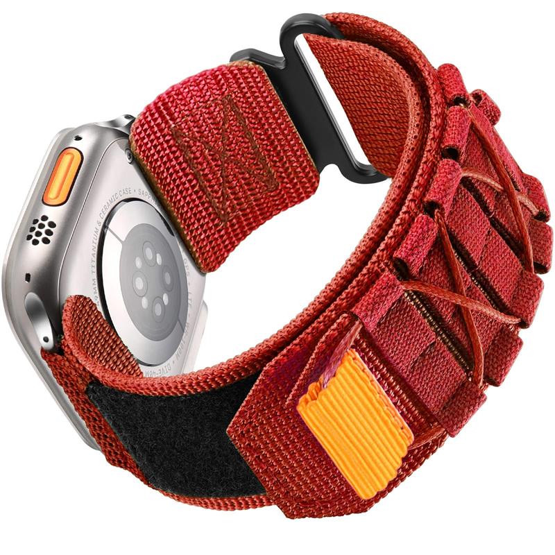 Das arktisband Apple Watch Outdoor-Armband "Forge" von arktisband besteht aus einem roten und orangen gewebten Nylonband, das an einer silbernen Smartwatch befestigt ist (von hinten) - ideal für Outdoor-Abenteuer.