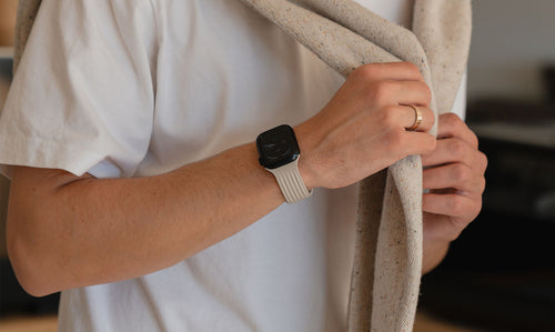 Sportliches Apple Watch Armband in Polarstern aus hochwertigem FKM Material.