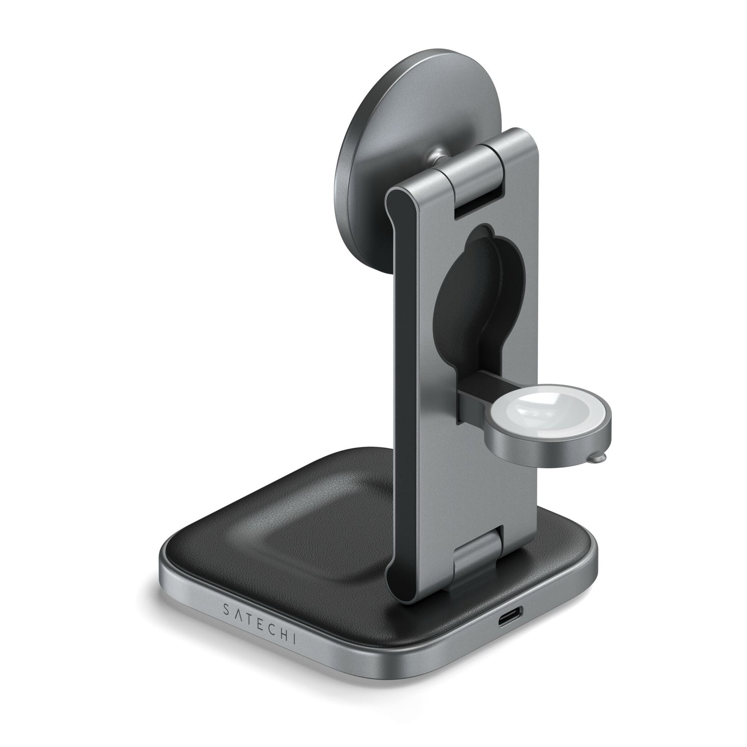 Der Satechi 3-in-1 Foldable Qi2 Wireless Charging Stand, abgebildet in Metallic-Optik auf weißem Hintergrund, verfügt über spezielle Ladeschächte für eine Apple Watch und ein Telefon.