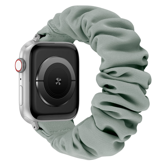 Das arktisband Apple Watch Scrunchie Armband "Elanora" besteht aus einem hellgrünen, weichen Nylonband für hohen Tragekomfort - ideal als Zubehör für die Apple Watch.