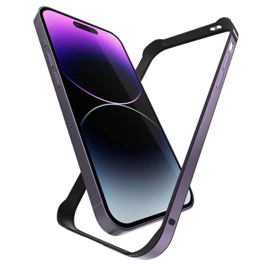 Aviato AirZERO Alu Bumper für iPhone 15 Pro Max von Aviato: moderner Schutz aus Flugzeugaluminium im stylischen Design passend zum violetten iPhone, unterstützt kabelloses Laden.