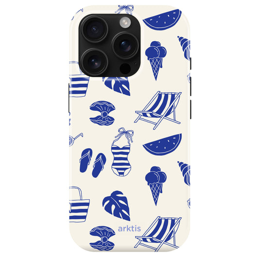Die arktis iPhone 14 Pro Hülle - Beach Style zeigt blaue Sommer-Illustrationen und ist aus weichem TPU-Silikon gefertigt. MagSafe kompatibel für einfaches Aufladen.