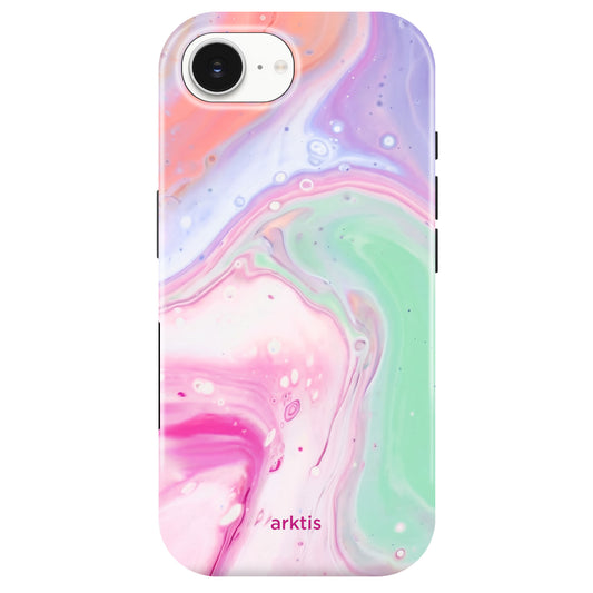 Die arktis iPhone 16e Hülle - Neo Marble schützt mit stoßabsorbierendem TPU-Silikon, pastellfarbenem Swirl-Marmor-Design in Pink, Grün, Lila & Blau sowie "arktis" Text und ist MagSafe-kompatibel.
