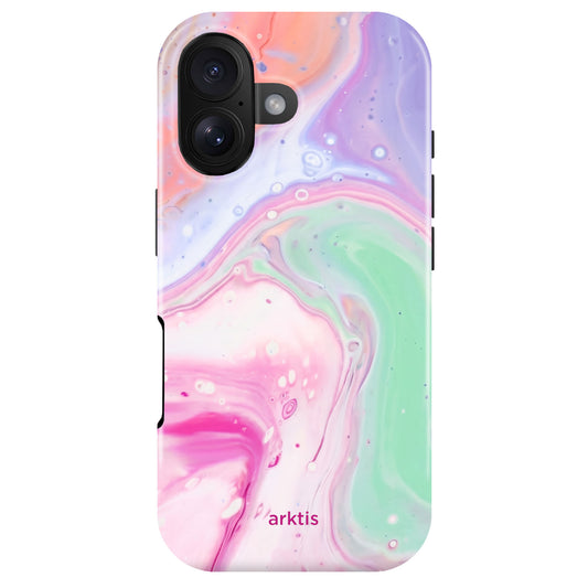 Die arktis iPhone 17 Hülle - Neo Marble zeigt ein pastellfarbenes Marmor-Design in Pink, Lila, Grün und Weiß mit dem Schriftzug "arktis" auf der Unterseite. Sie besteht aus stoßabsorbierendem TPU-Silikon, ist MagSafe-kompatibel und perfekt für Ihr iPhone 17.