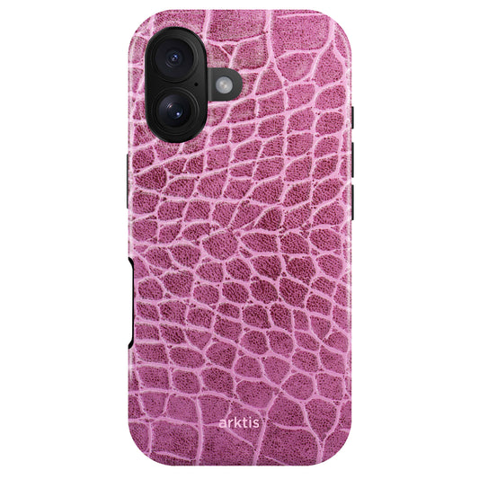 Die arktis iPhone 17 Hülle - Pink Lizard kombiniert stoßabsorbierendes TPU-Silikon mit einer Krokodilleder-Optik und ist MagSafe-kompatibel für einfaches, sicheres Laden.