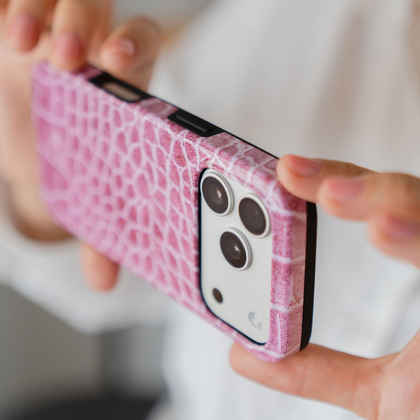 arktis iPhone 14 Pro Max Hülle - Pink Lizard