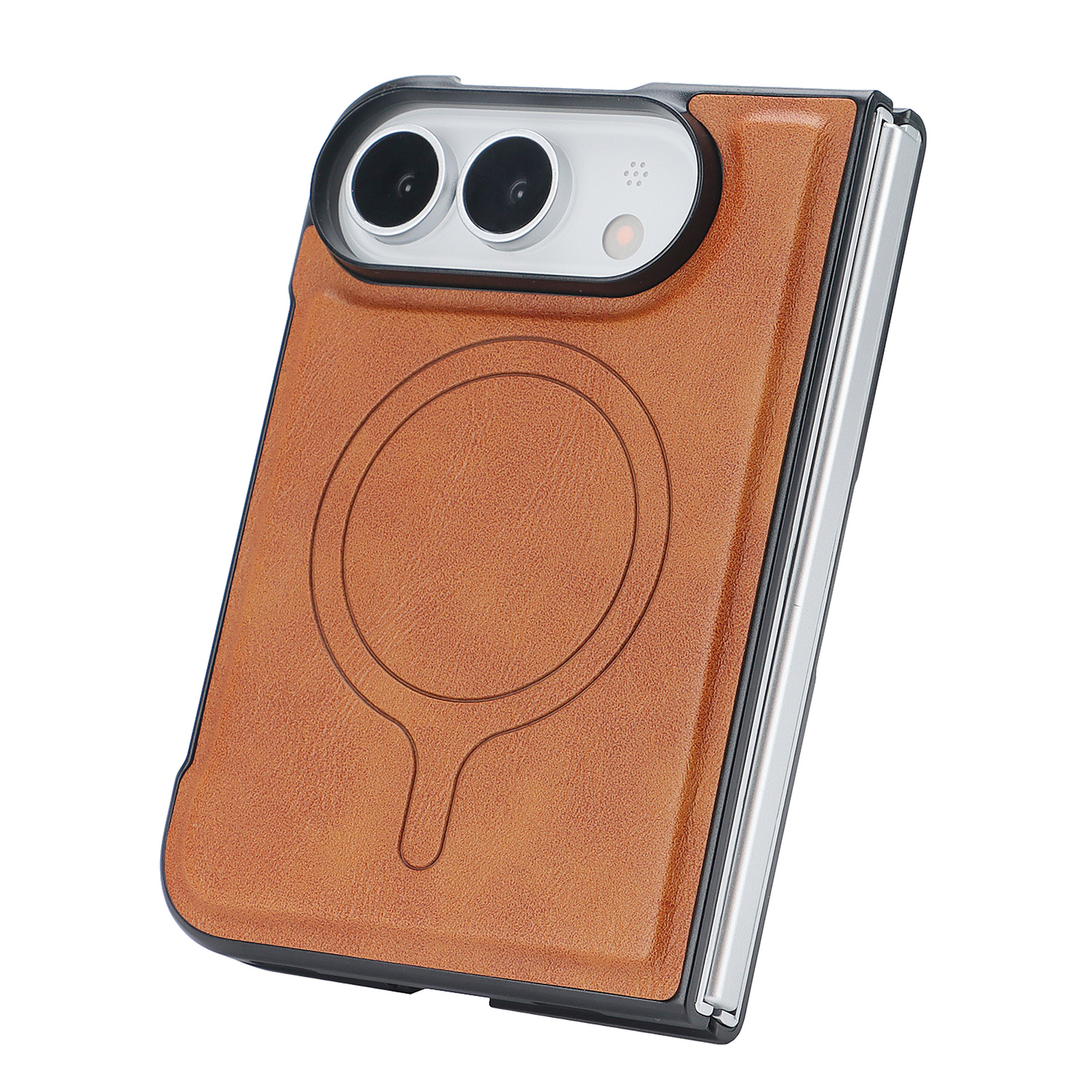 Ein „Arktis iPhone Duo Classic Folio“ aus stilvollem braunem Kunstleder mit einem MagSafe-Ring, speziell für Smartphones mit zwei Rückkameras entwickelt.