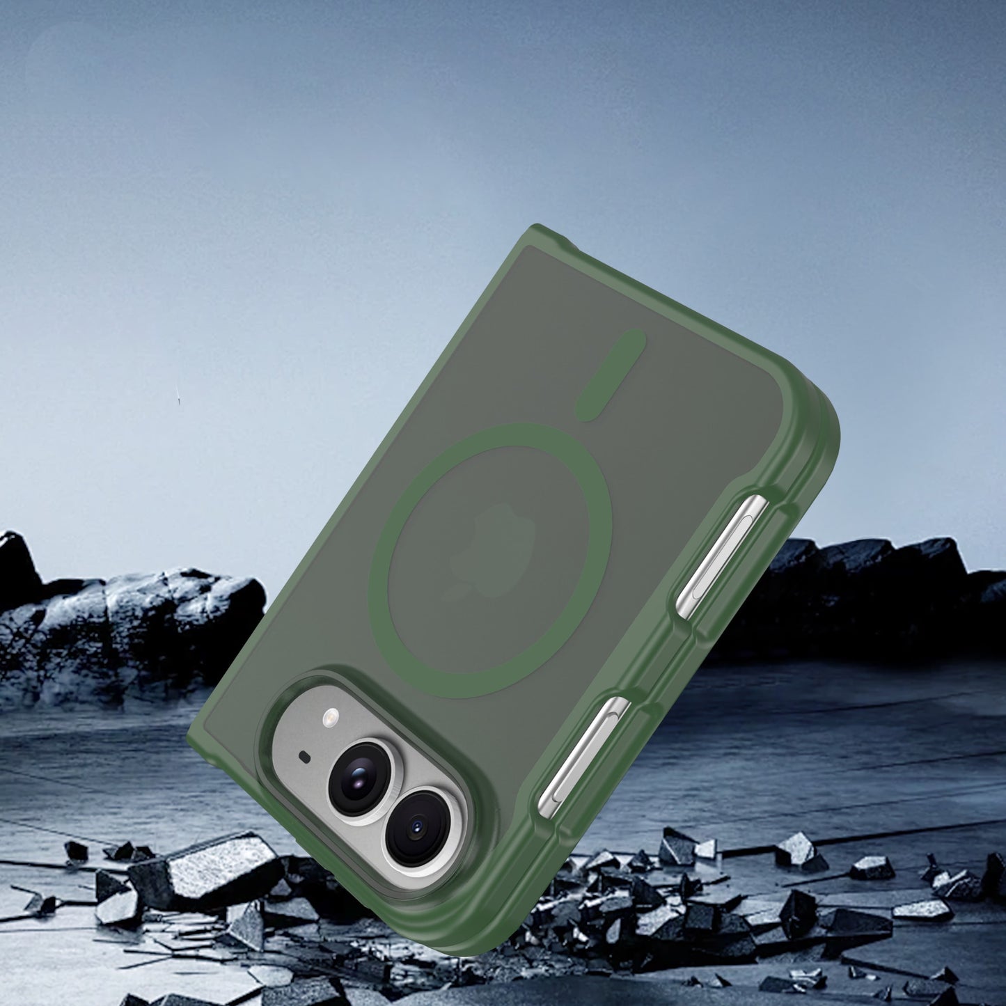 Olivgrünes Arktis iPhone Duo Solid Case mit MagSafe und Magnetring, schräg abgebildet.