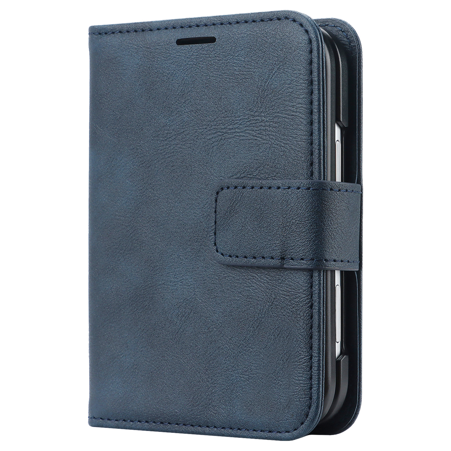 Die „arktis iPhone Duo Classic Folio“ von arktis ist eine dunkelblaue Handyhülle aus Kunstleder mit Magnetverschluss, die hier aufrecht stehend und teilweise geöffnet abgebildet ist. Diese elegante Folio-Hülle ist MagSafe-kompatibel und vereint nahtlos Stil und Funktionalität für Ihr Gerät.
