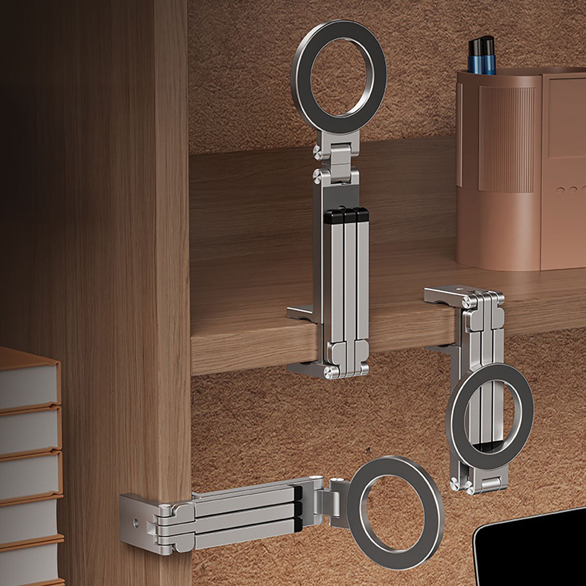 Die arktis iPhone MagSafe Tripod 360 Halterung von arktis verfügt über eine um 360° drehbare Halterung, mit der Sie Ihr iPhone beim Fotografieren oder bei Videoaufnahmen sicher und bequem halten können.