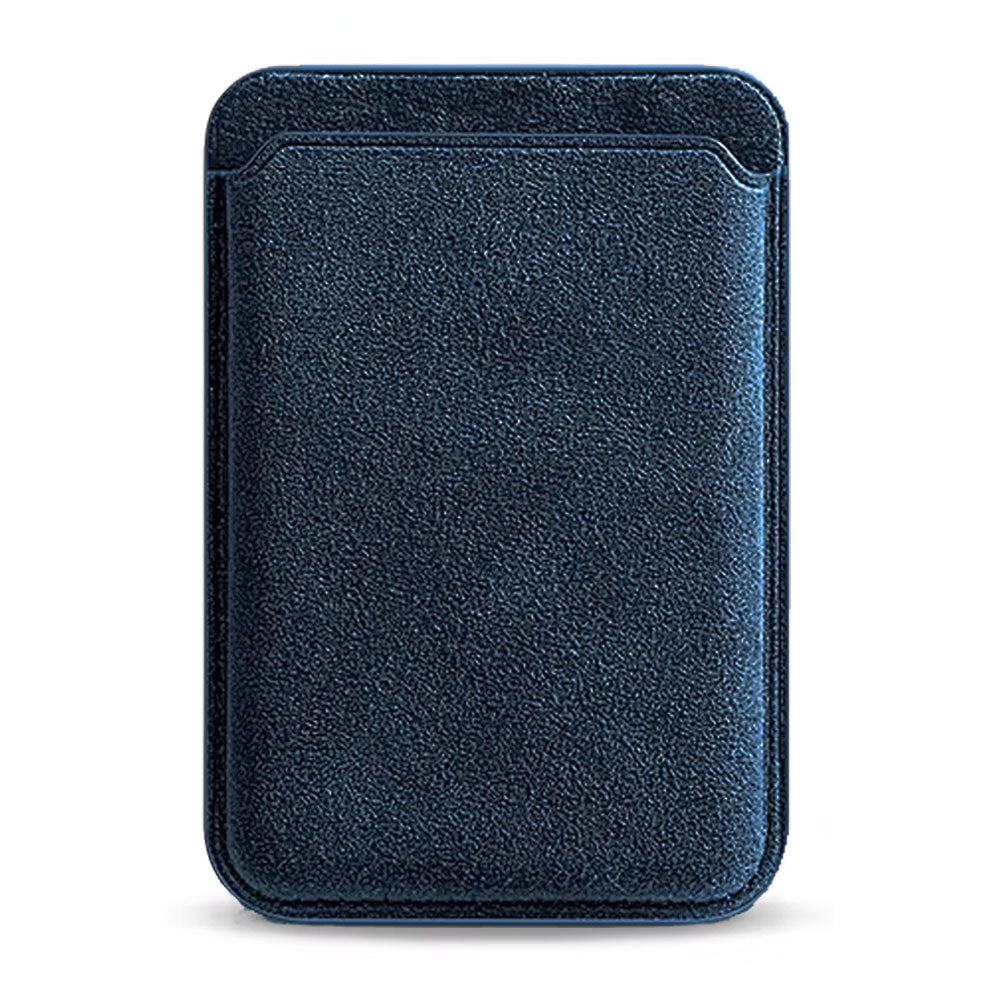 Der arktis iPhone MagSafe Kartenhalter aus Alcantara in Dunkelblau besticht durch sein minimalistisches Design und die hochwertige Verarbeitung auf weißem Hintergrund.