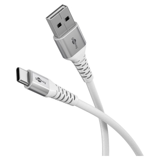 Das Goobay USB-C auf USB-A Textilkabel verfügt über Metallstecker, robustes Design, silberne Akzente und das Goobay-Logo auf jedem Stecker für stilvolle Datenübertragung.
