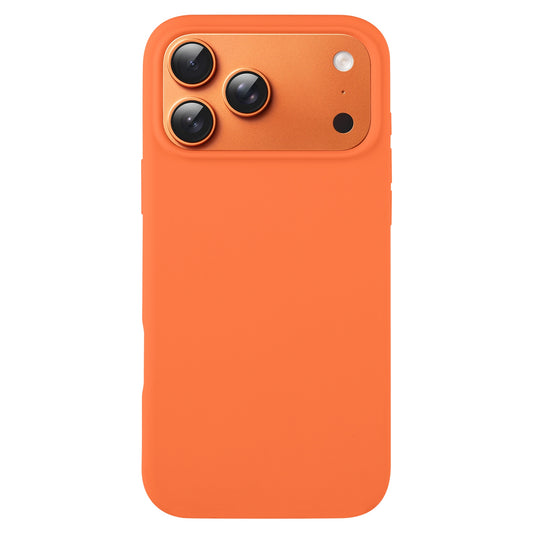 Das arktis iPhone 17 Pro Silikon Case in Orange passt zum iPhone 17 Pro, verfügt über drei oben links angebrachte Kameralinsen und unterstützt kabelloses Laden.