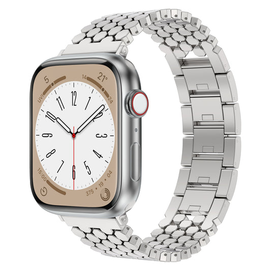 Schlichte silberne Metall-Smartwatch mit rechteckigem Zifferblatt und analoger Uhr, mit dem arktisband Apple Watch Edelstahl Armband "Polaris" von arktisband mit verstellbarem Gliederarmband.