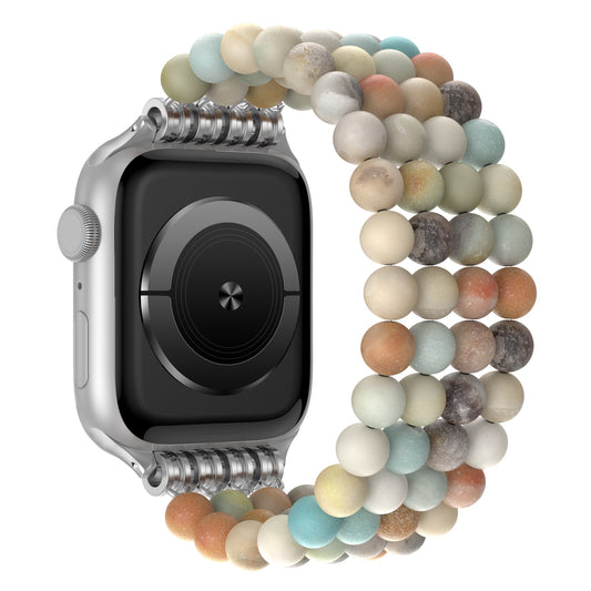 Das arktisband Apple Watch Armband "Ocean Spirit" besticht durch sein elegantes Design mit mehrfarbigen Amazonit-Perlen in sanften Pastelltönen, die perfekt zu Ihrer Smartwatch passen.