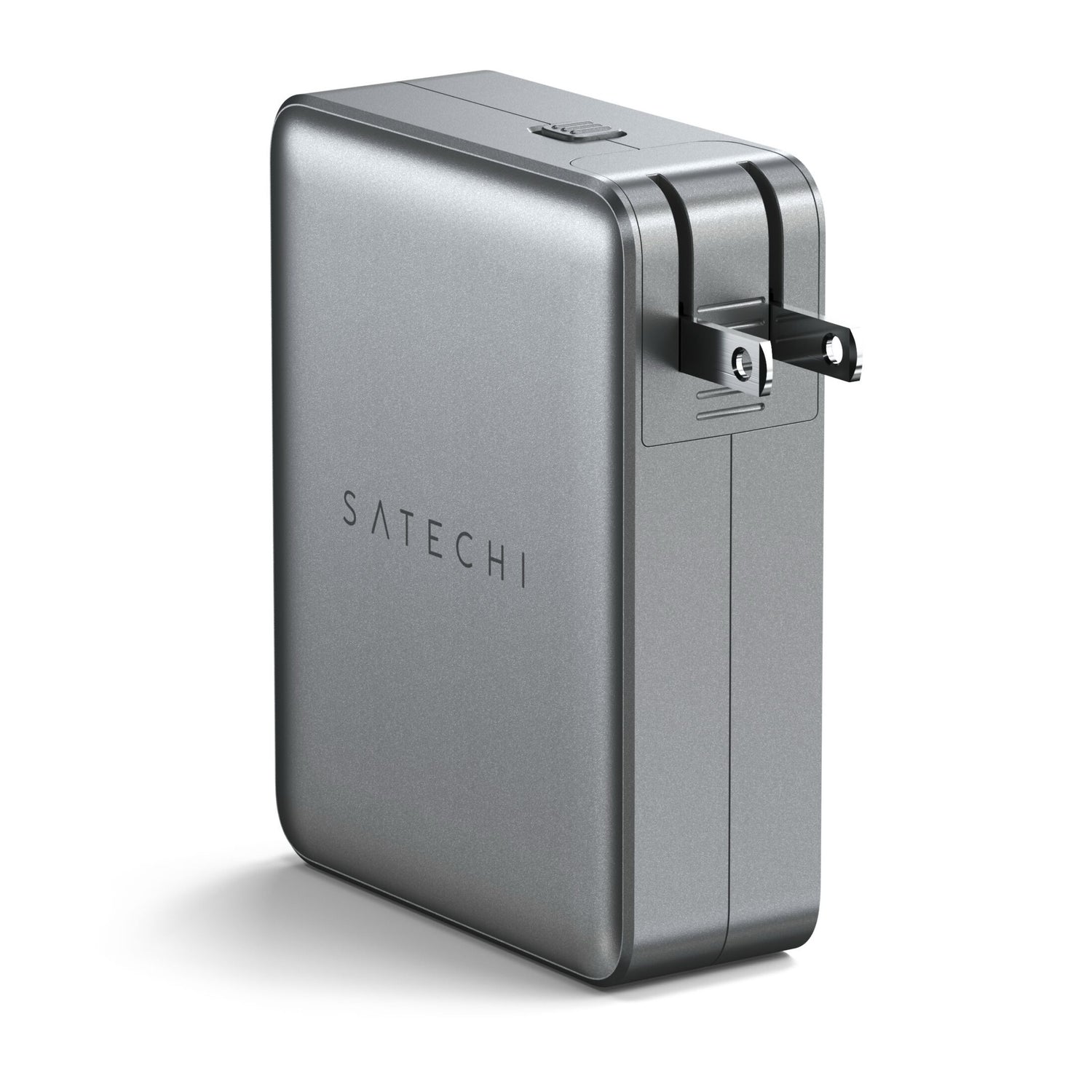 Das Satechi 145W USB-C 4-Port GaN Travel Charger in Grau steht aufrecht auf einem weißen Hintergrund und bietet fortschrittliche Power Delivery 3.1 und faltbare Steckerstifte für schnelles, effizientes Laden.