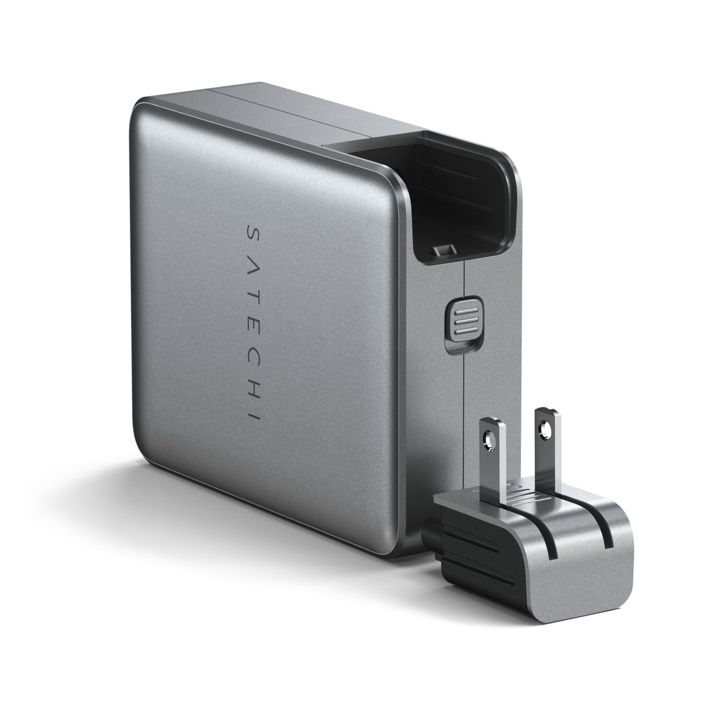 Das Satechi 145W USB-C 4-Port GaN Travel Charger in Grau, mit faltbarem Stecker und Power Delivery 3.1, ist teilweise geöffnet dargestellt.