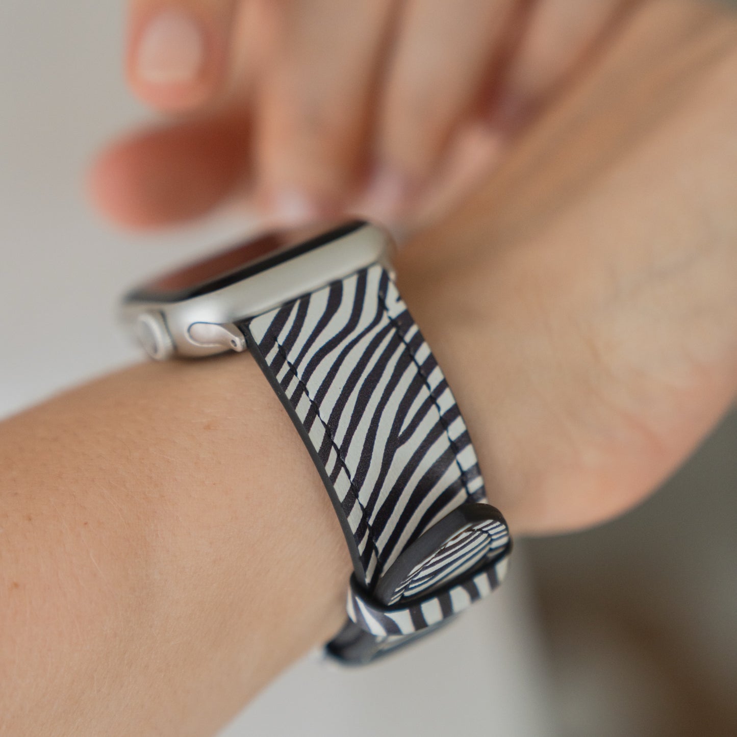 arktisband Apple Watch Armband „Studio“ - Zebra