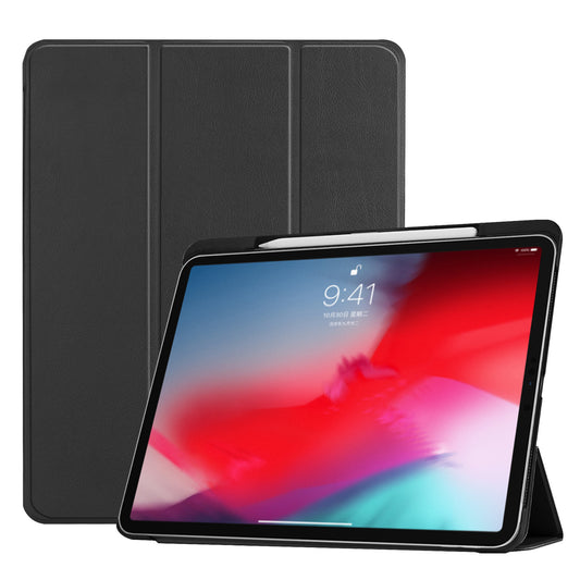 Das ArktisPRO iPad Pro 11" (2018) PREMIUM SmartCase in Schwarz hält Ihr Gerät sicher aufrecht und ist mit Apple Pencil 2 kompatibel, sodass Ihr iPad mit einem lebendigen Display einsatzbereit bleibt.