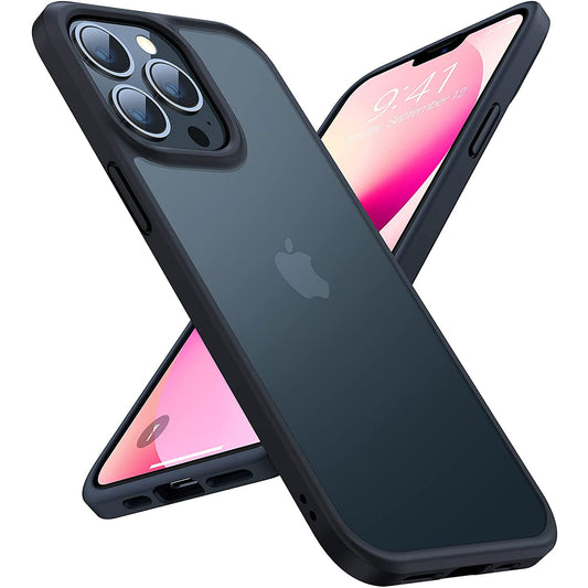 Zwei iPhone 13 Pro Max-Telefone mit der Aviato SECTOR SLIM Schutzhülle – eines zeigt das Display, das andere die Rückseite mit Apple-Logo.
